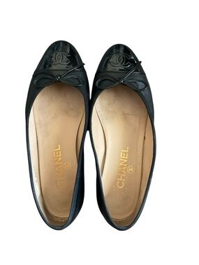CHANEL Black Patent Cap-Toe Bow Ballet Flats